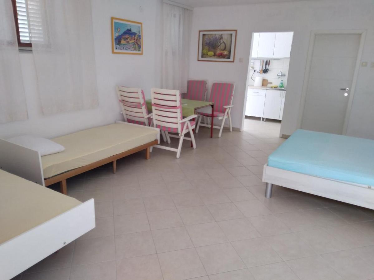Apartment Perla - 150M From The Sea Novi Vinodolski Exteriér fotografie